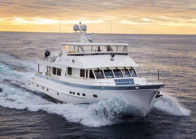 86' 2013 Outer Reef Pilothouse | US $3,995,000