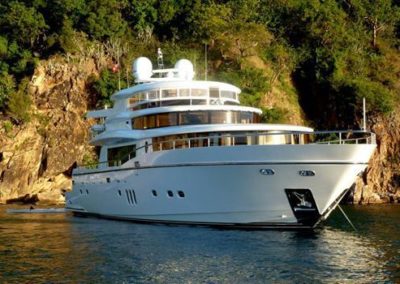 95' 2011 Johnson Motor Yacht | US $3,450,000